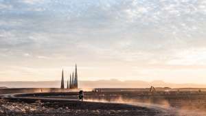 Subterrafuge on the Karoo horizon at Afrikaburn 2015. Photo by Jonx Pillemer.