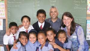 Ridwan Samodien and Louise van Rhyn with Kannemeyer Primary School learners.