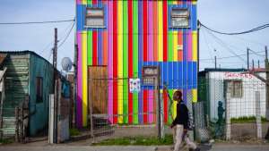 Alfredo Brillembourg has designed and built the Empower Shack, an innovative, urban design solution to the housing crisis in South Africa’s townships. 