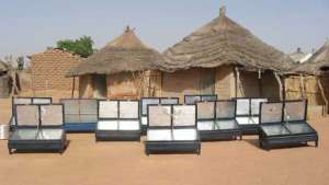 Prototype sun-ovens by Abdoulaye Touré in Senegal