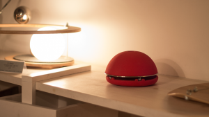 Egloo on shelf