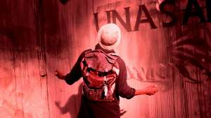 Unlearn Africa, under the guidance of Sibusiso Brian Mokhachane, creates beautiful and functional backpacks using Sotho blankets